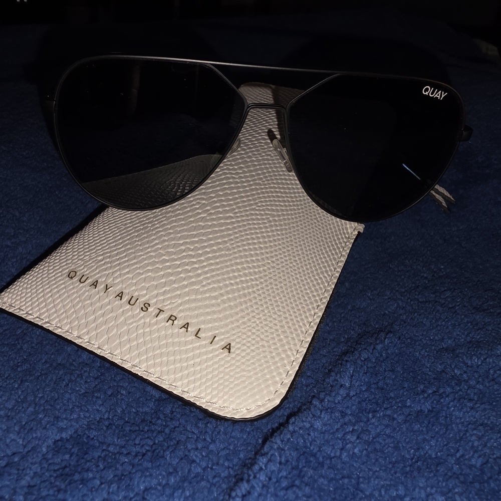 Quay Australia Black Aviator Sunglasses